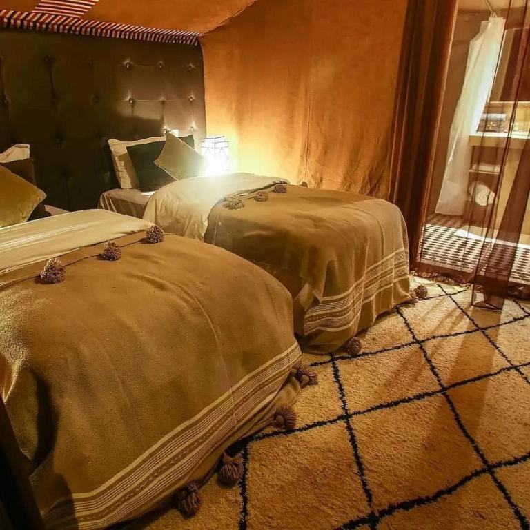 Blue Sky Luxury Camp Hotel Merzouga Bagian luar foto