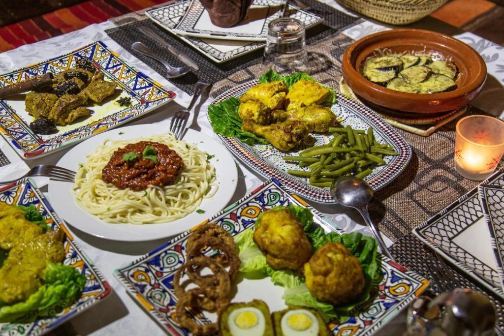 Blue Sky Luxury Camp Hotel Merzouga Bagian luar foto