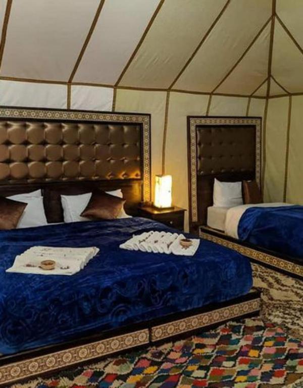 Blue Sky Luxury Camp Hotel Merzouga Bagian luar foto
