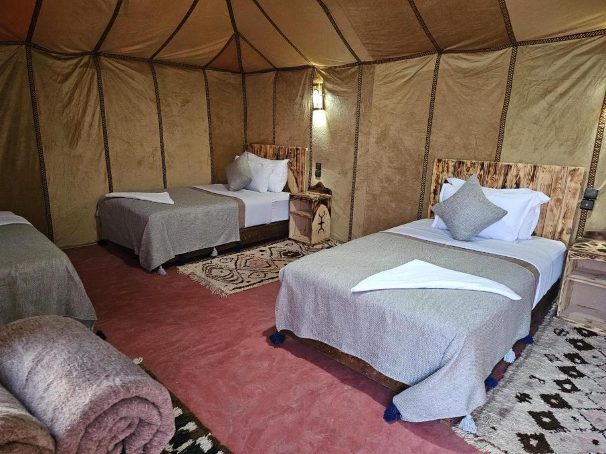 Blue Sky Luxury Camp Hotel Merzouga Bagian luar foto