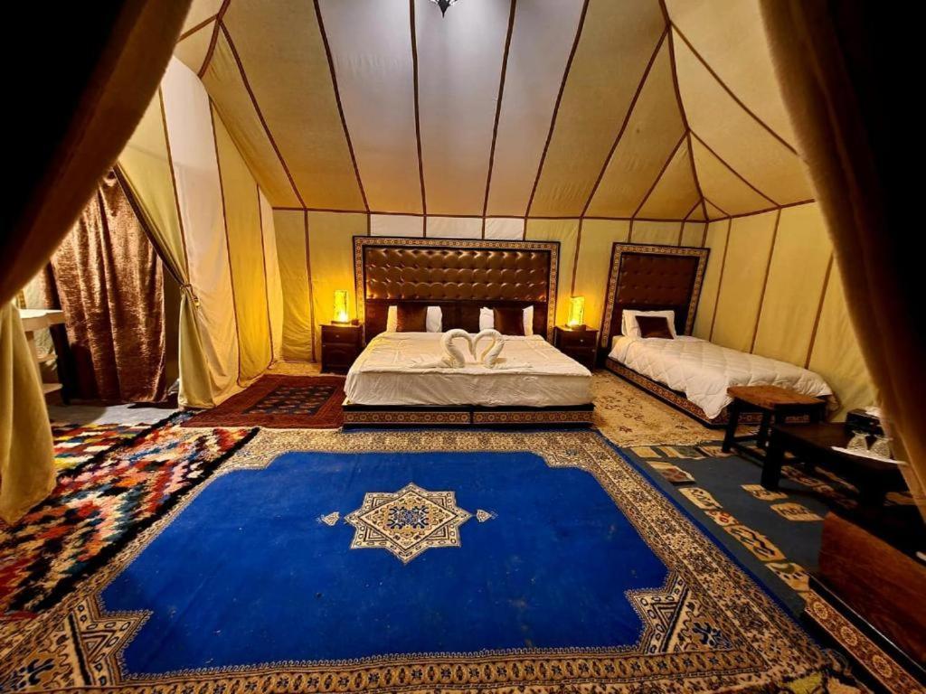 Blue Sky Luxury Camp Hotel Merzouga Bagian luar foto