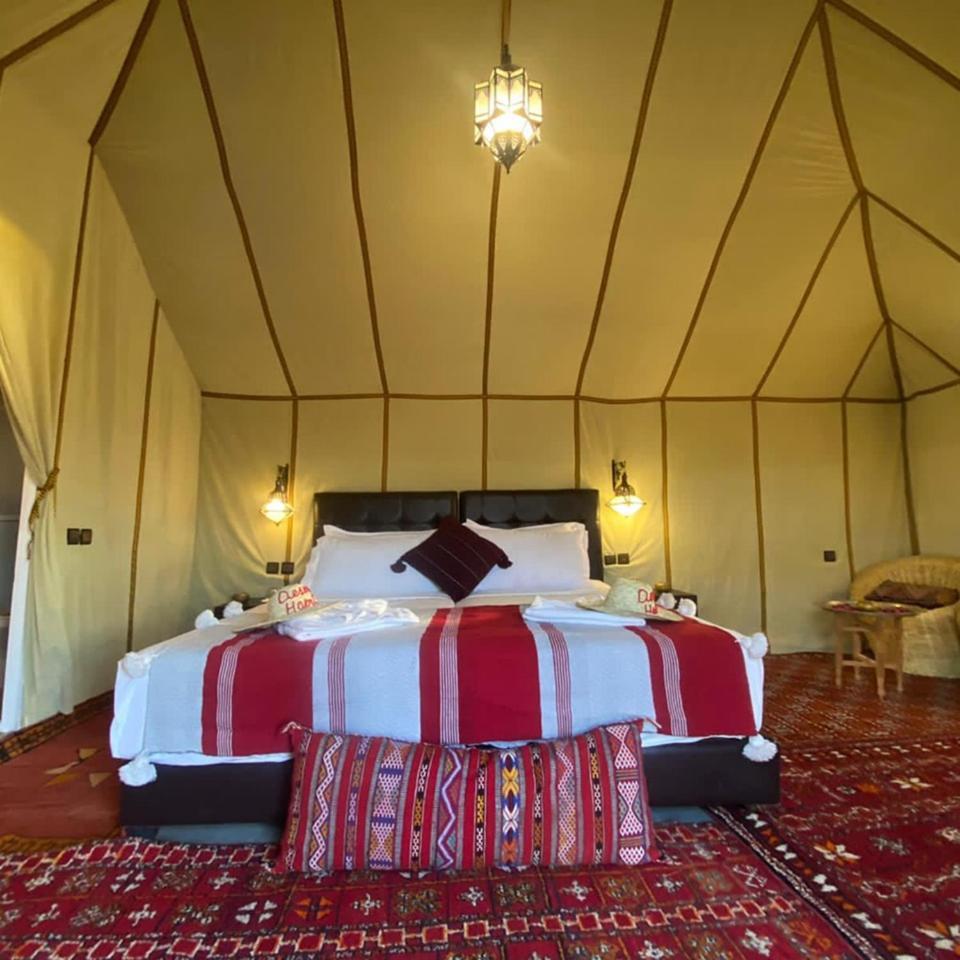 Blue Sky Luxury Camp Hotel Merzouga Bagian luar foto