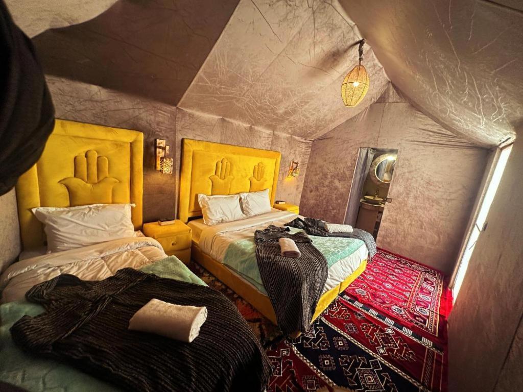 Blue Sky Luxury Camp Hotel Merzouga Bagian luar foto